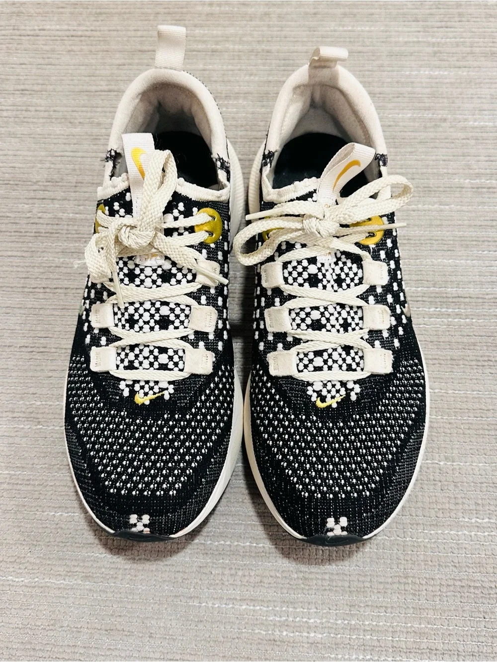 Nike React Escape RN Flyknit Black Sail Gold Women’s Snoes DC4269-002 Size  8,5